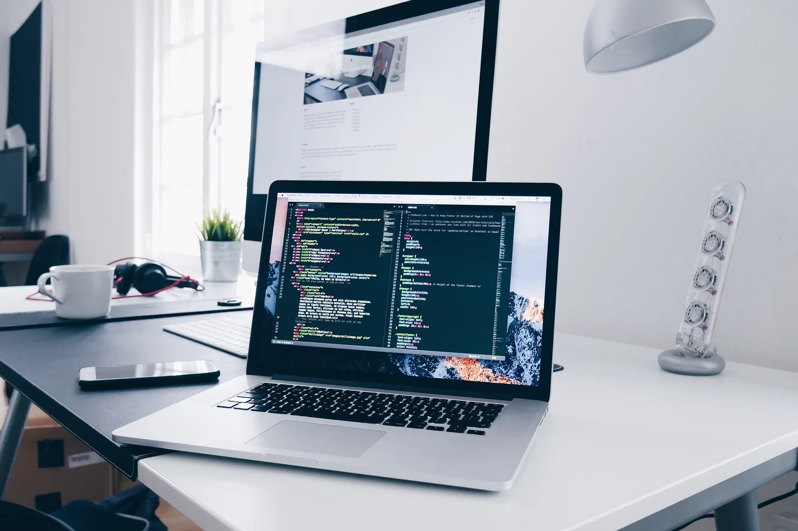 Prototypes in Figma and Framer: when it’s enough, and when it’s time to code